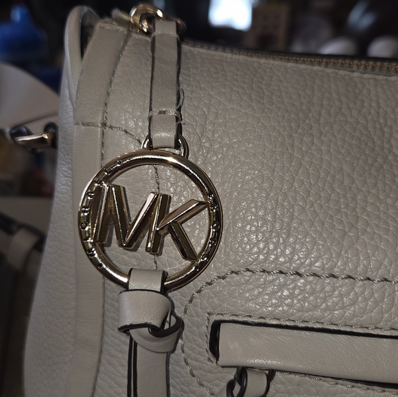 Bag - Picture 3 of 11